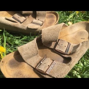 suede Arizona Birkenstock’s
